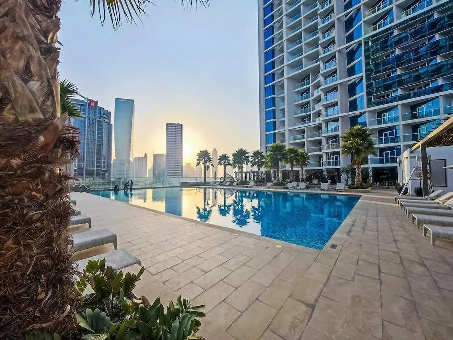 Damac Prive By Fortune Inn Holiday Homes ドバイ アパート